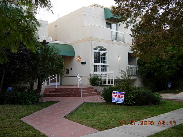 Glendale Home, CA Real Estate Listing